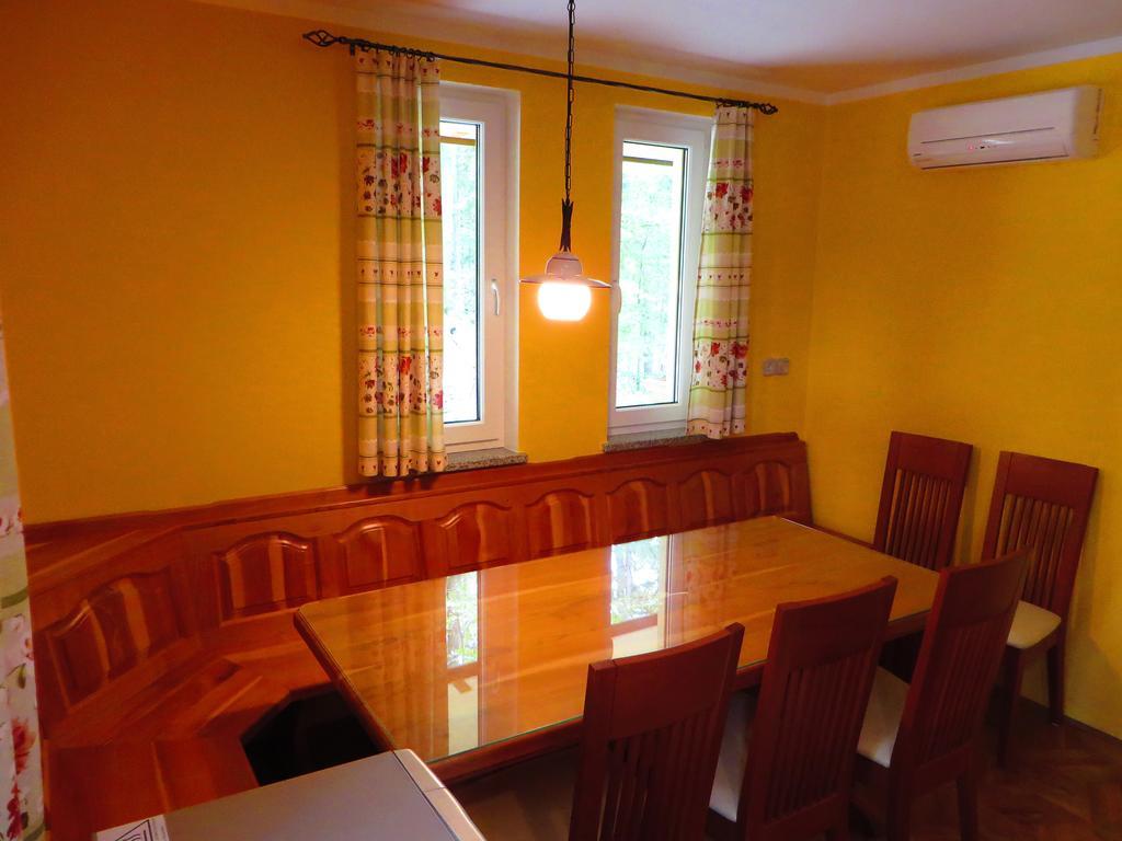 Country House Apat Sostanj Room photo