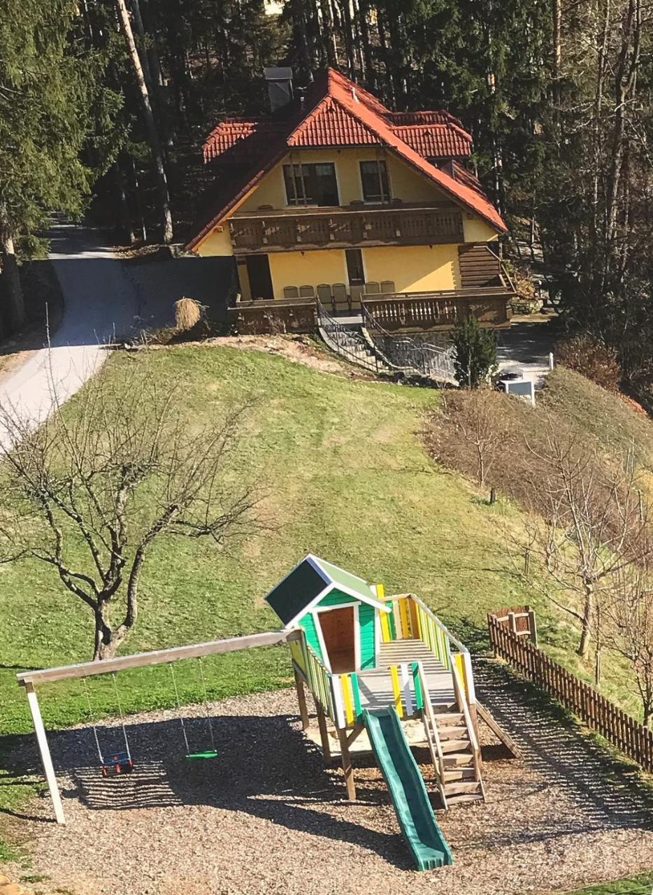 Country House Apat Sostanj Exterior photo